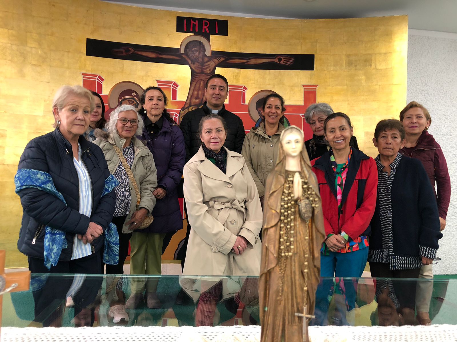 Grupo mariano de la parroquia Santa María del Camino